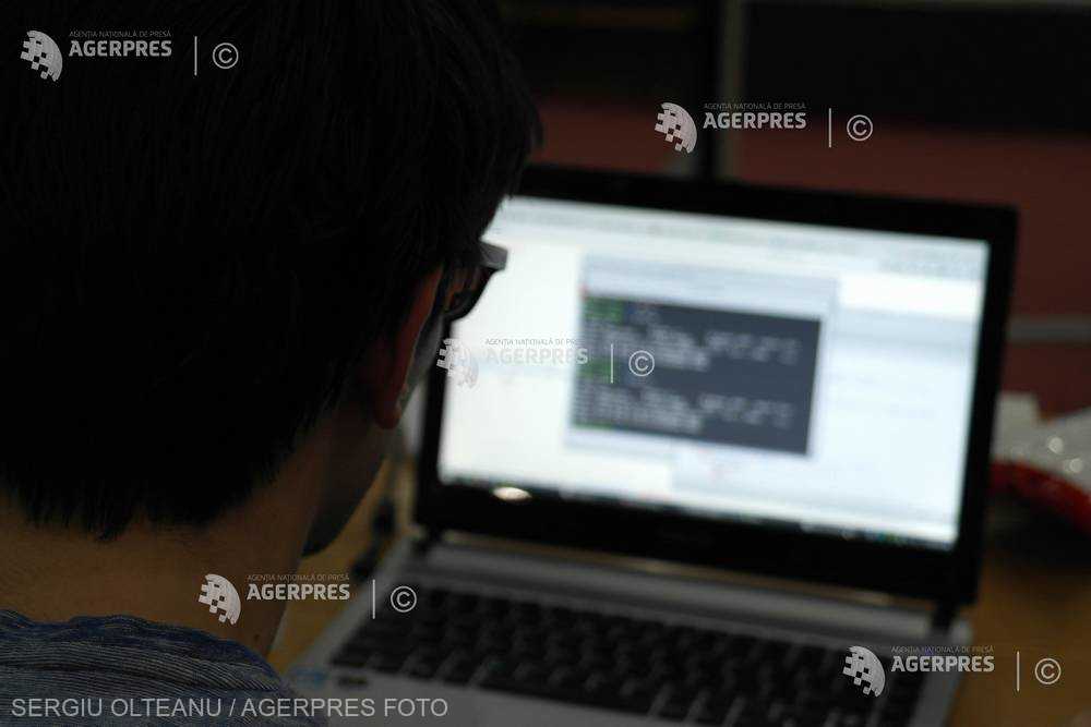 Kaspersky: Infractorii cibernetici au folosit peste 50.000 de manuale şi eseuri şcolare pentru a ascunde malware