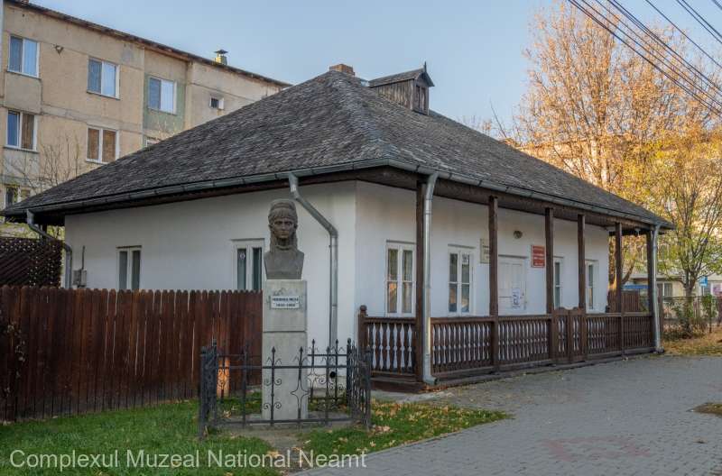 CASE CU AMINTIRI / Neamţ: Casa memorială 'Veronica Micle' - singurul muzeu dedicat muzei poetului Mihai Eminescu
