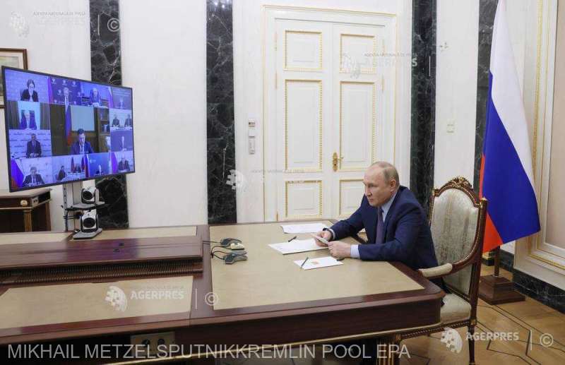 Vladimir Putin susţine că unele ţări europene nu au cum să renunţe imediat la petrolul din Rusia