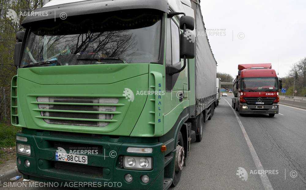 Traficul rutier pe Centura Bucureşti va fi deviat şi în noaptea de duminică spre luni