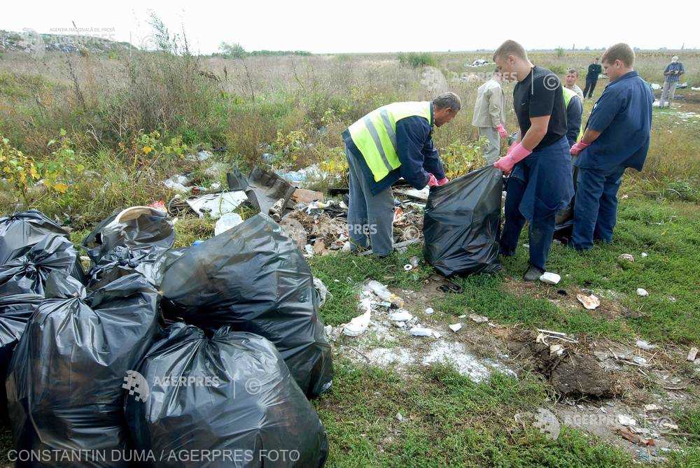 Peste 500.000 de kilograme de deşeuri adunate în luna aprilie, în campania ''Curăţăm România''