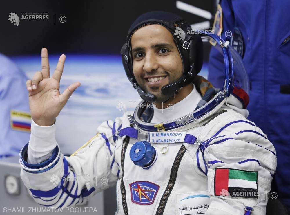 Primul astronaut din EAU revine pe Pământ